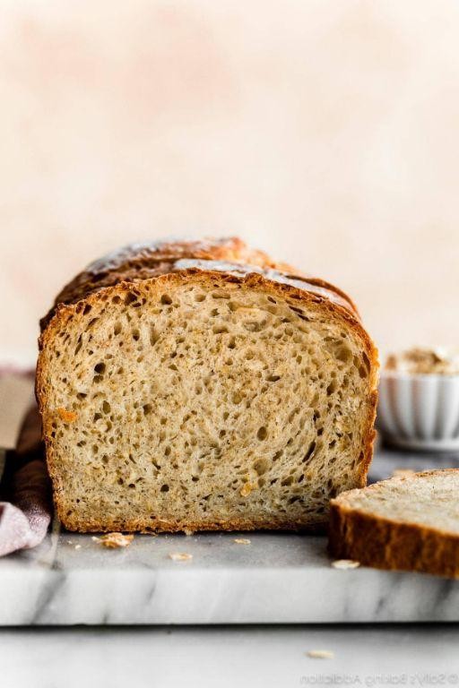 Homemade Honey Oat Bread