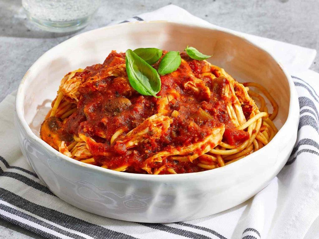 Italian-Style Chicken Cacciatore in Slow Cooker