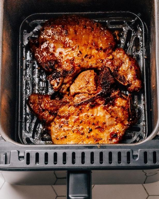 Juicy Air Fryer Pork Chops