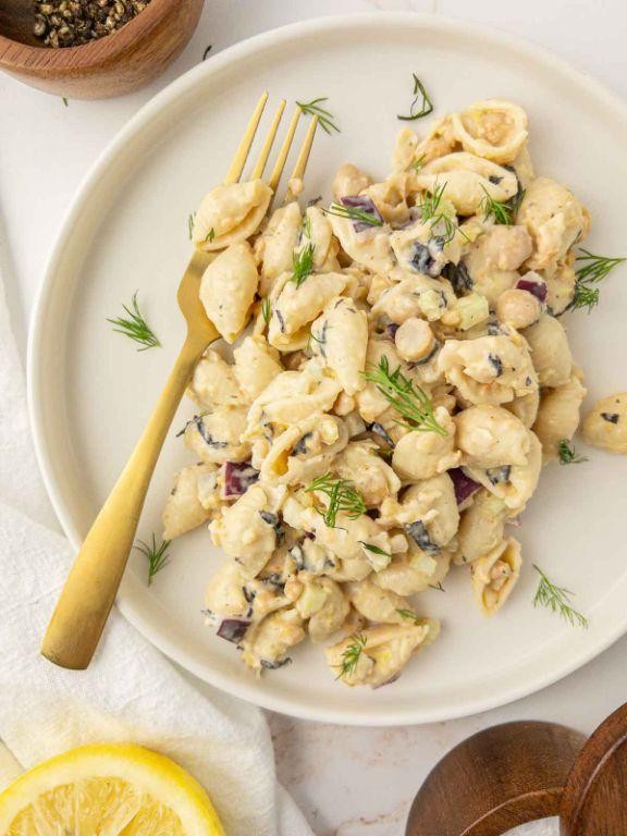 Lemon Garlic Tuna and Chickpea Pasta