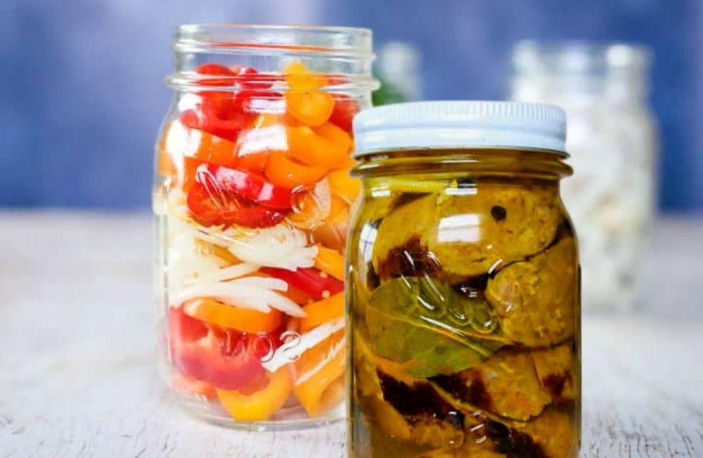 Lemon and Pepper Pickled Sausages