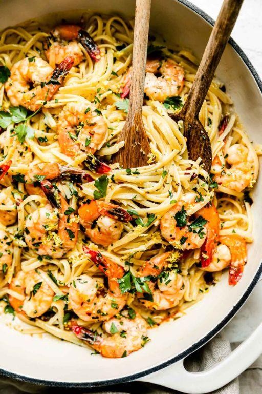 Linguine with White Wine Shrimp Scampi