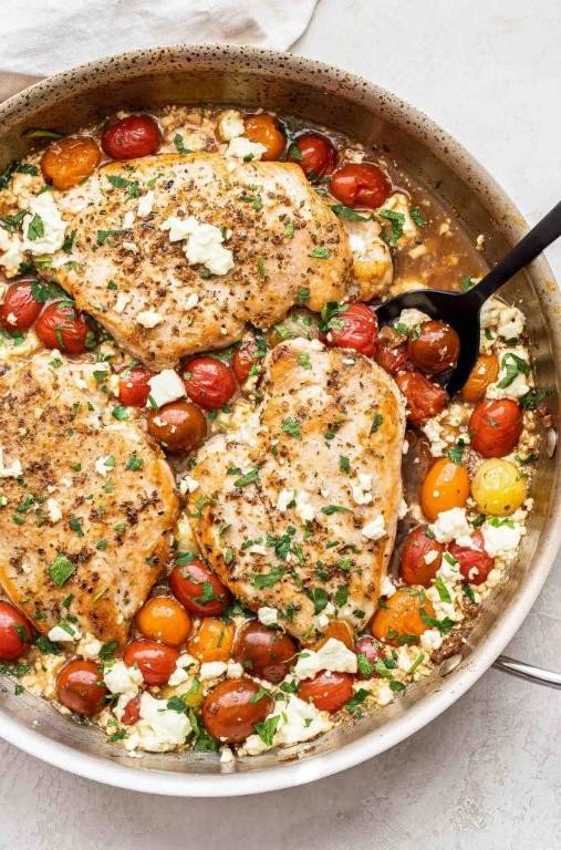 Mediterranean Chicken with Fresh Tomato and Feta