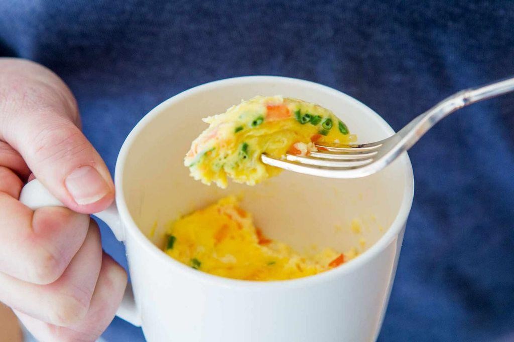 Microwave Mug Omelet