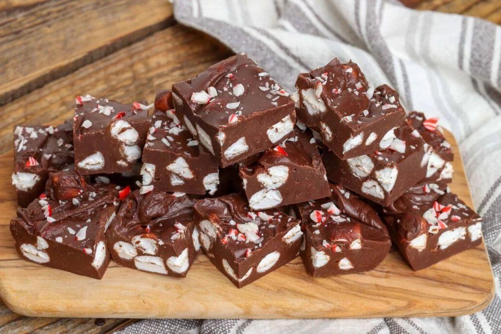 Mint Chocolate Chip Marshmallow Cream Fudge