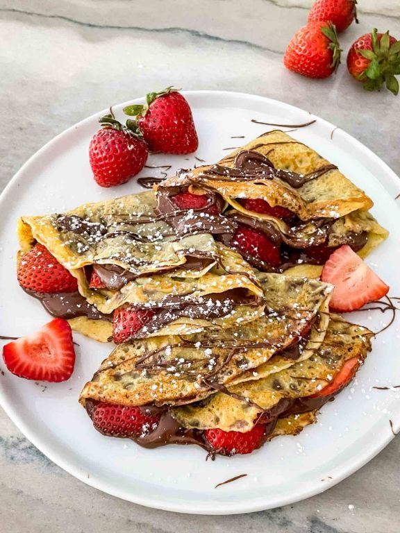 Nutella and Strawberry Crepes