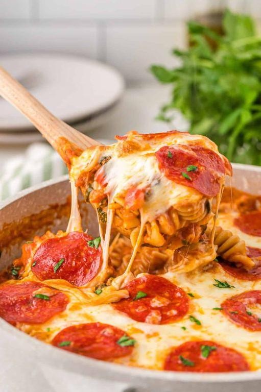 One-Pot Marinara and Mozzarella Bake