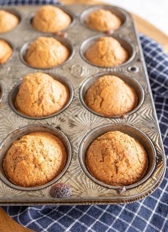 Overnight Sourdough Discard Muffins