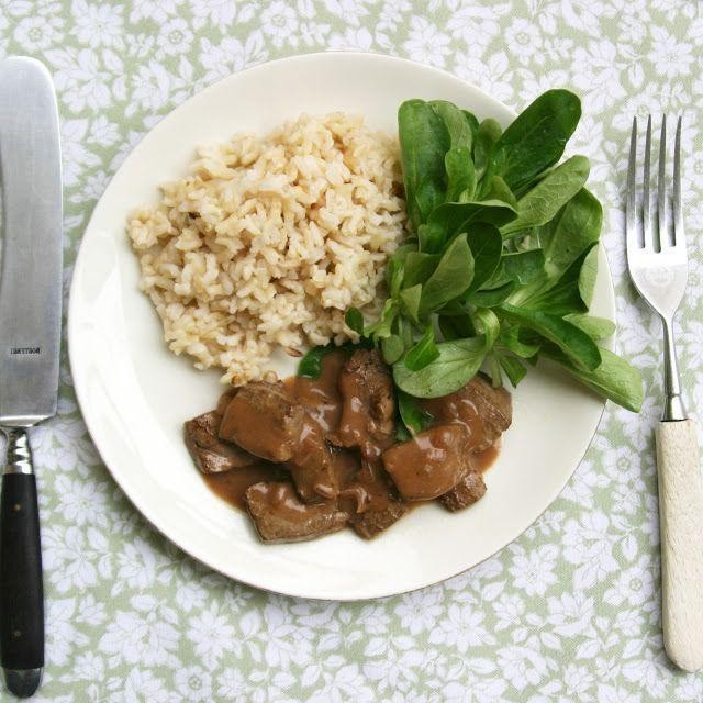 Peppered Liver with Red Wine Sauce
