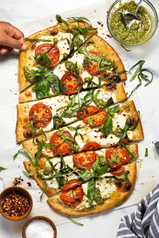 Pesto Margherita Flatbread