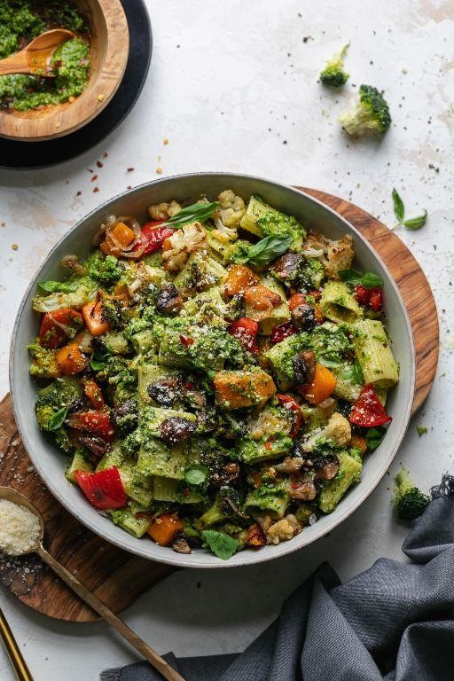Pesto Pasta and Veggie Bowl