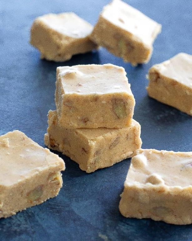 Pumpkin Spice Marshmallow Cream Fudge