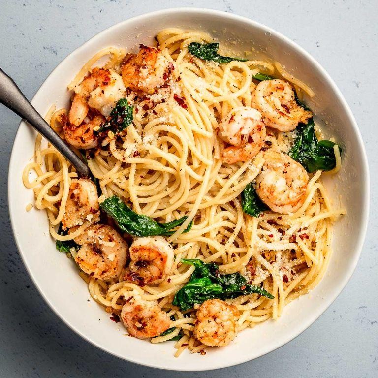 Quick Garlic Butter Shrimp Pasta