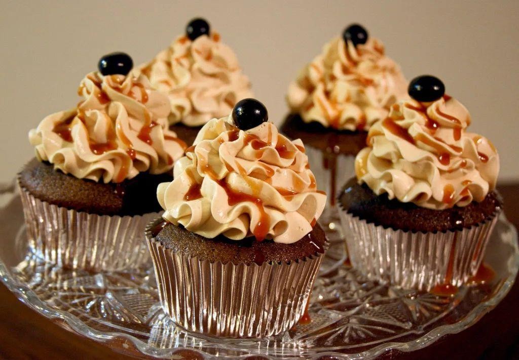 Rich Caramel Macchiato Cupcakes
