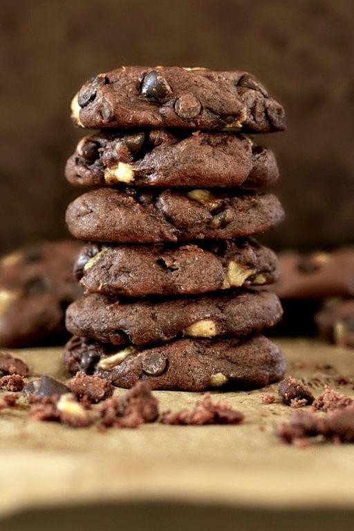 Rich Chocolate Banana Fat-Free Cookies