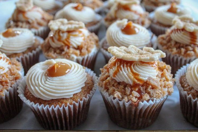 Salted Caramel and Apple Pie Cupcakes