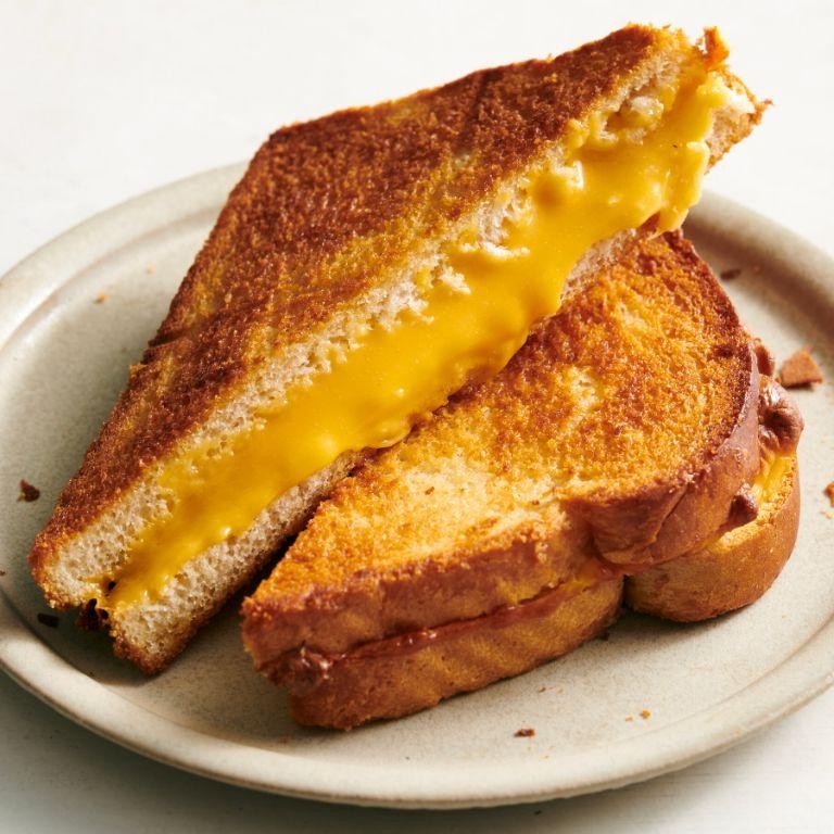 Simple Air Fryer Grilled Cheese Sandwich