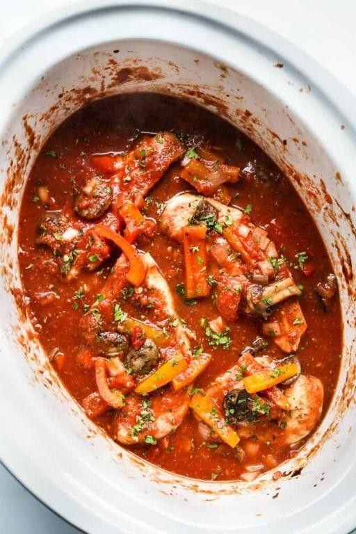 Simple Chicken Cacciatore in a Crockpot