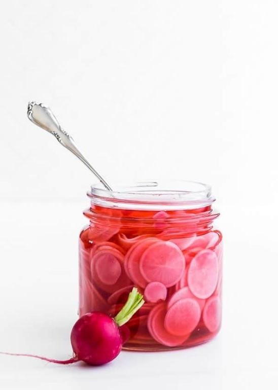 Simple Pickled Radishes