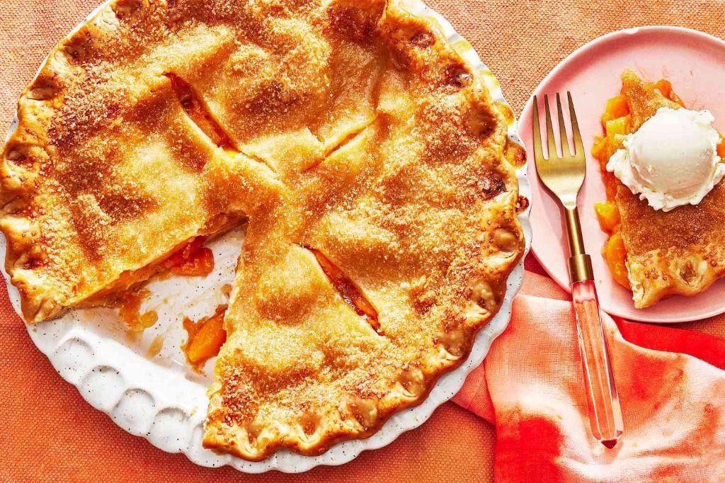 Simple and Sweet Peach Pie