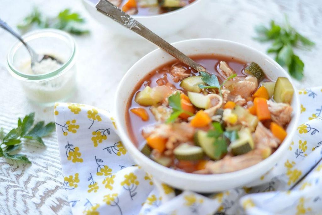 Slow Cooker Chicken, Spinach, and Quinoa Stew