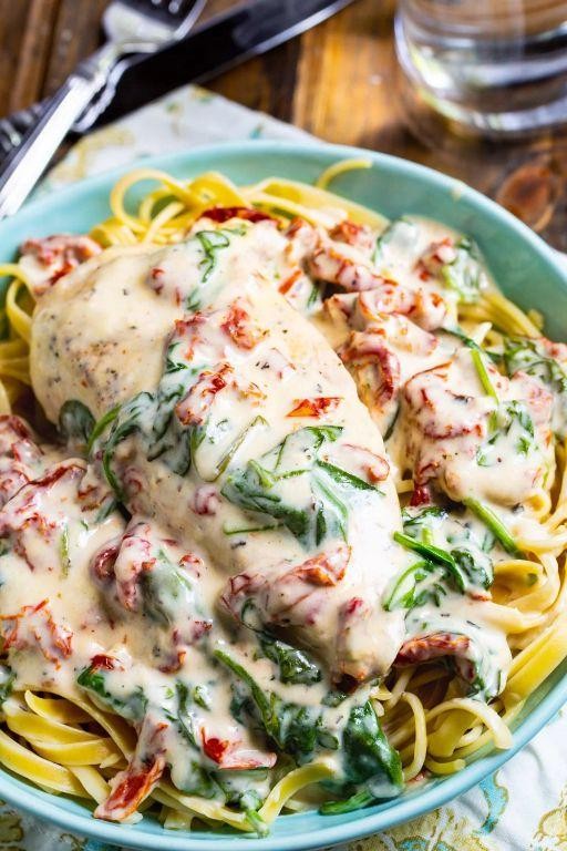 Slow Cooker Chicken and Spinach Alfredo
