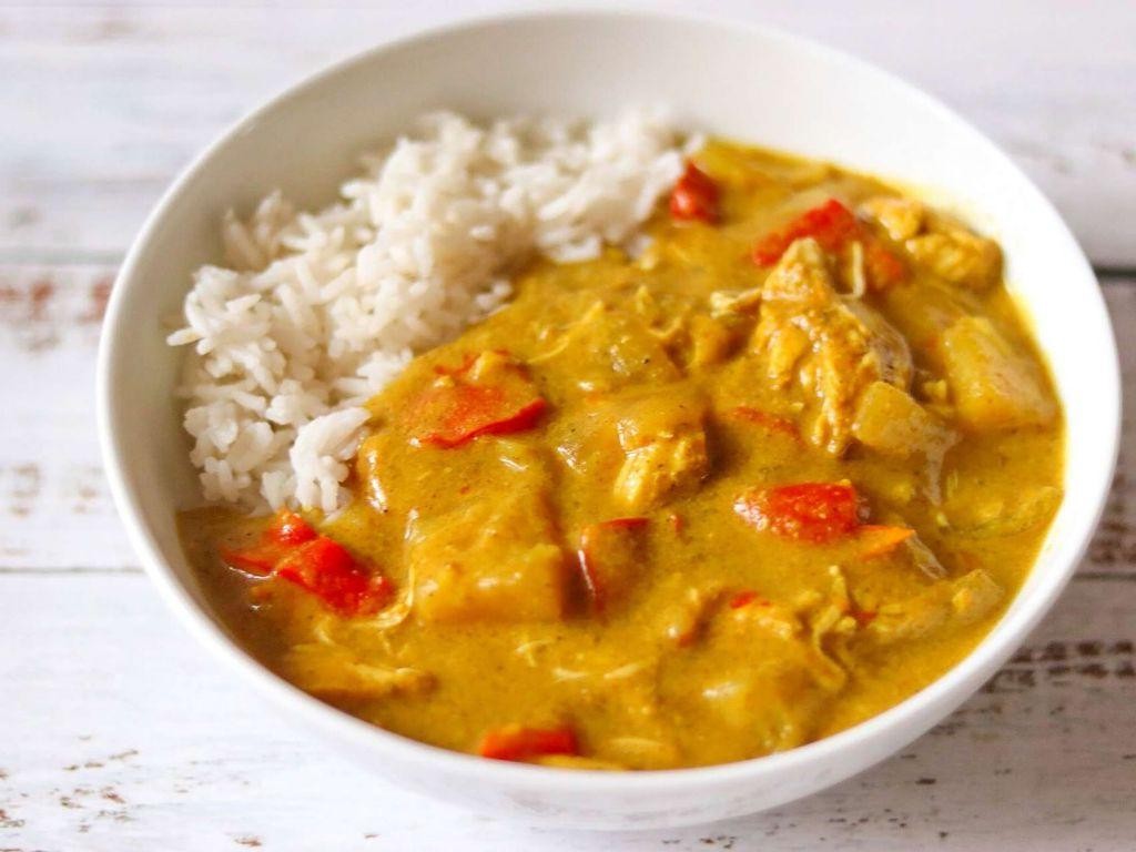 Slow Cooker Coconut Curry Chicken Stew