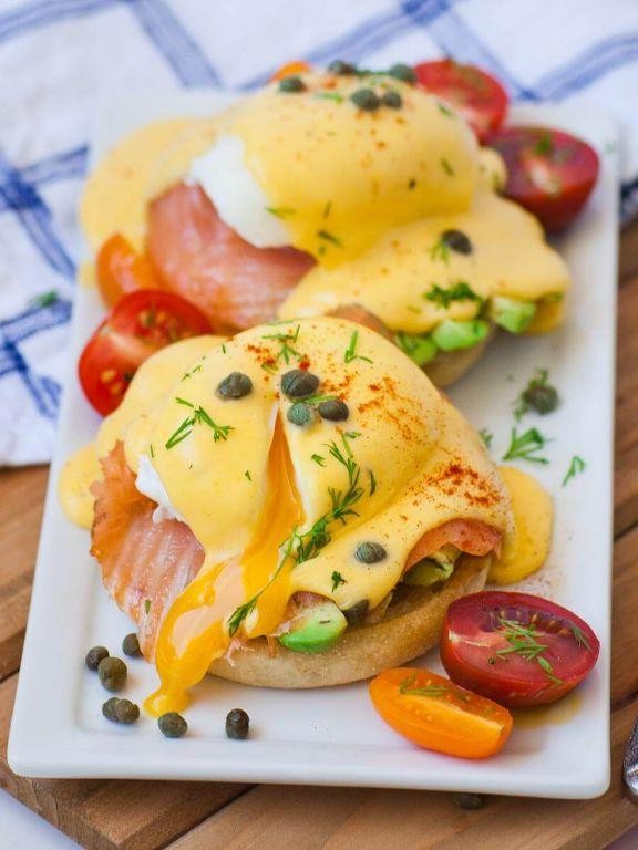 Smoked Salmon Eggs Benedict