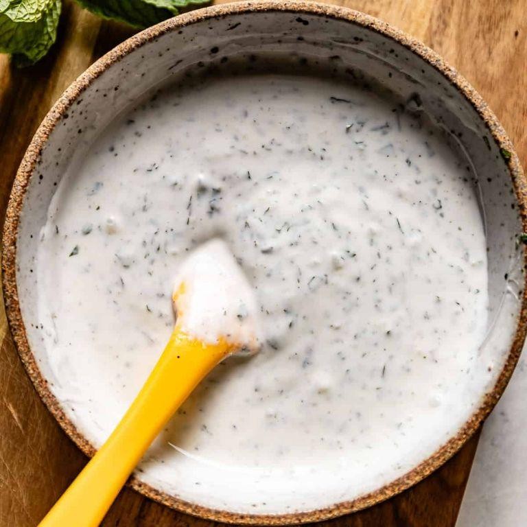 Spearmint-infused Yogurt Dip