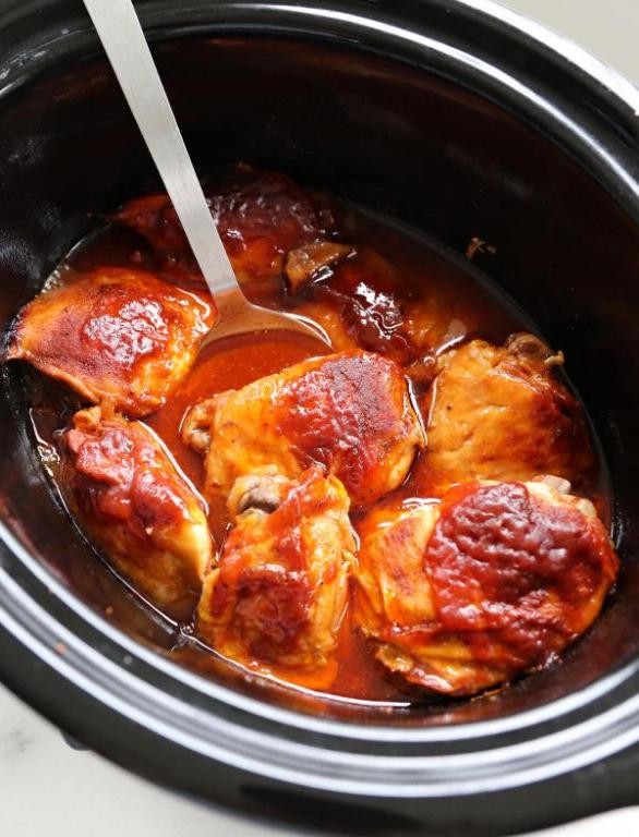 Spicy BBQ Crock Pot Chicken Thighs