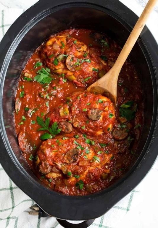Spicy Crockpot Chicken Cacciatore