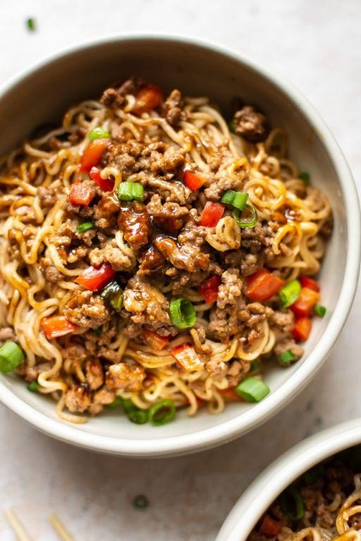 Spicy Hamburger Ramen Stir-Fry