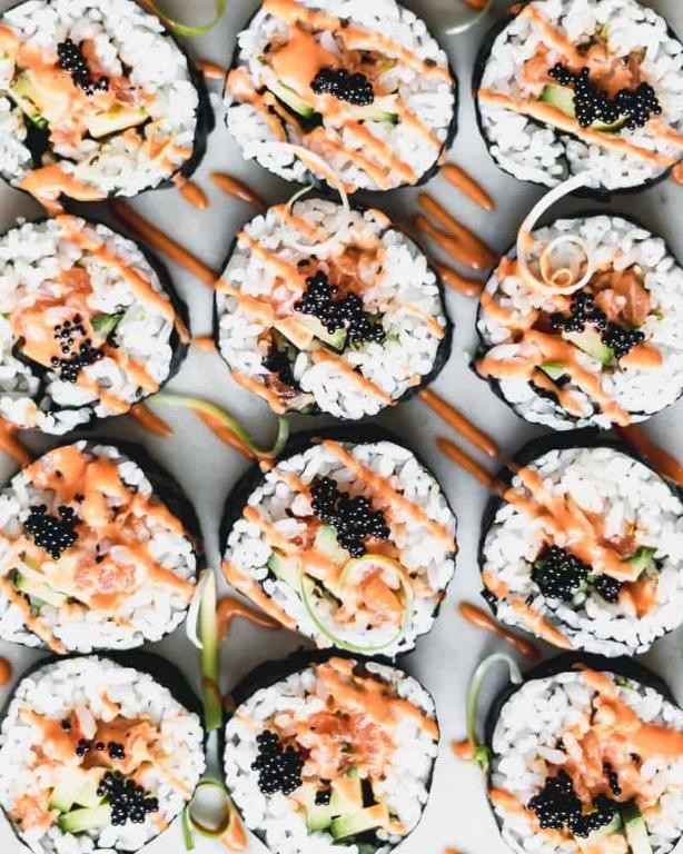 Spicy Salmon Sushi Rolls