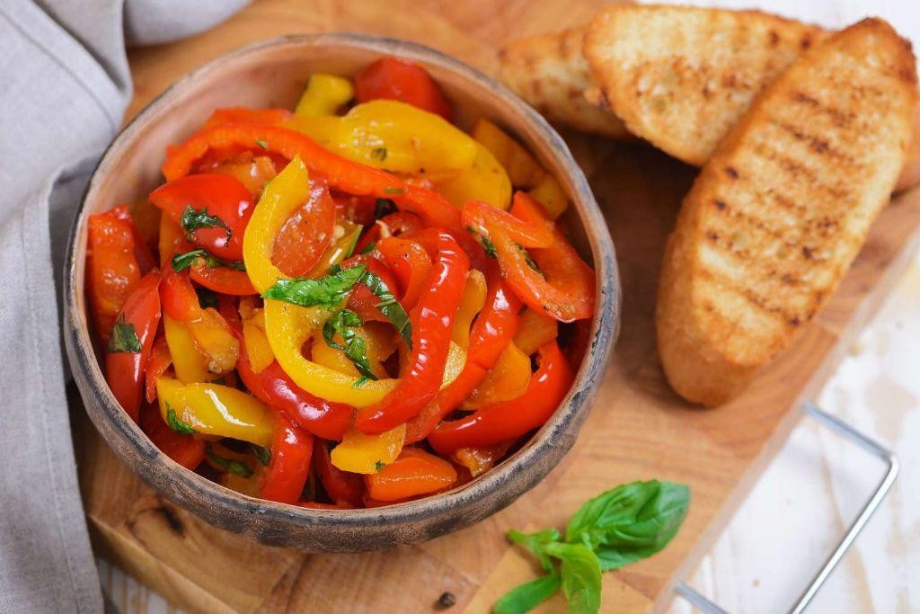 Spicy Sautéed Bell Peppers with Garlic