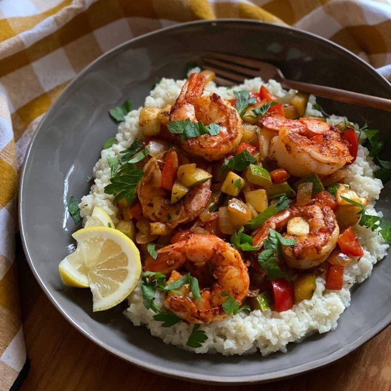 Spicy Shrimp and Cauliflower Grits