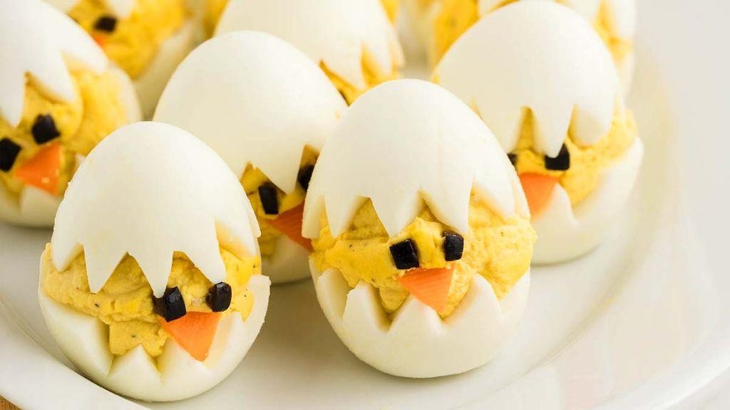 Springtime Deviled Egg Chicks