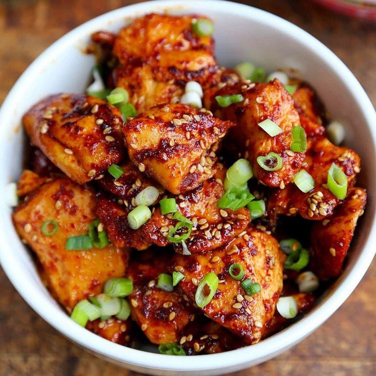 Sweet and Spicy Korean Sticky Chicken