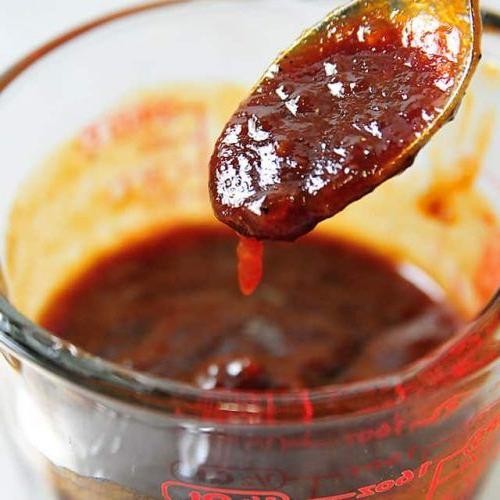 Sweet and Spicy Peach BBQ Sauce