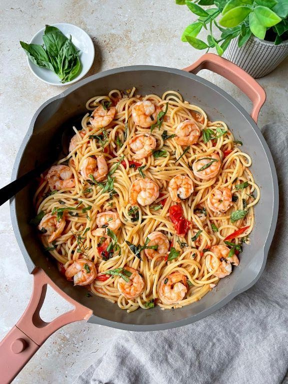 Tomato Basil Shrimp Scampi Tagliatelle