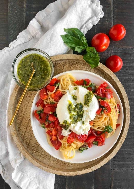 Tomato Burrata Basil Pasta
