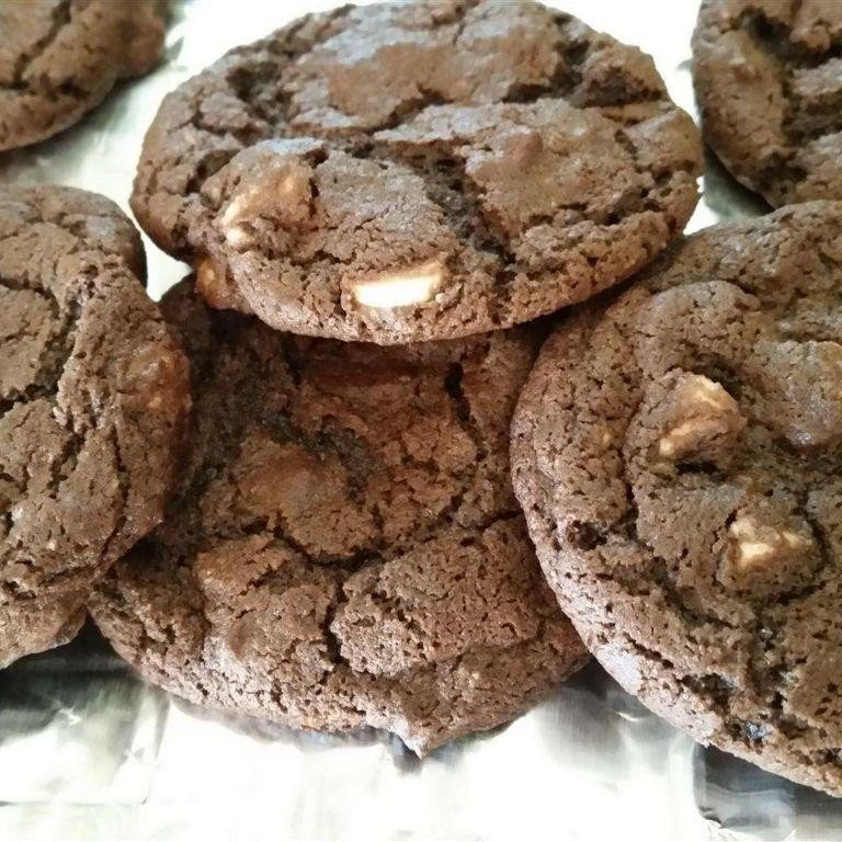 White Chocolate Cacao Cookies