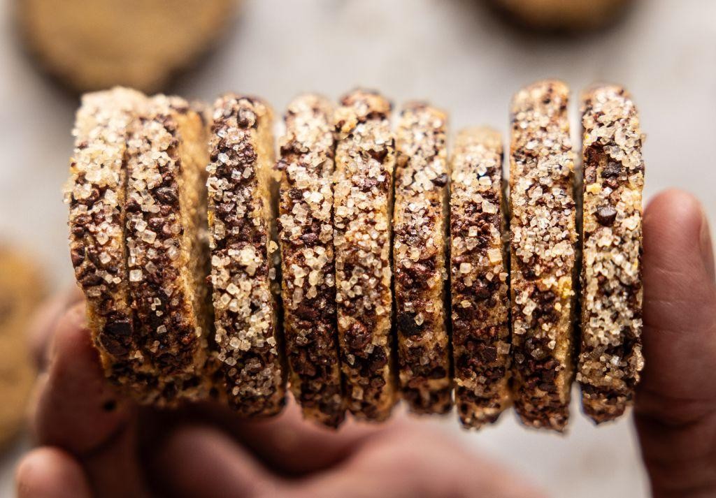 Whole Wheat Cacao Shortbread Cookies