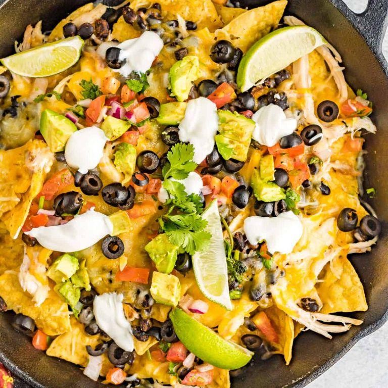 Zesty Black Bean and Chicken Nachos