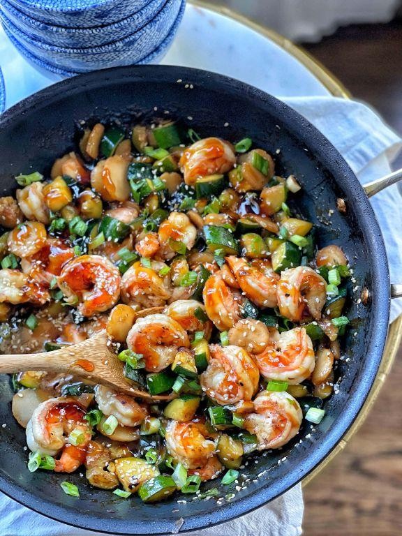 Zucchini and Shrimp Stir-Fry